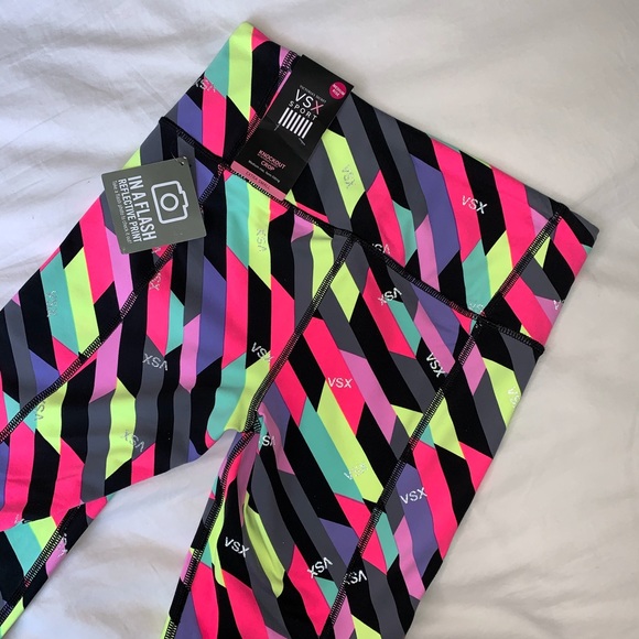Victoria's Secret Pants - Victoria’s Secret Knockout Capri NWT Multicolor